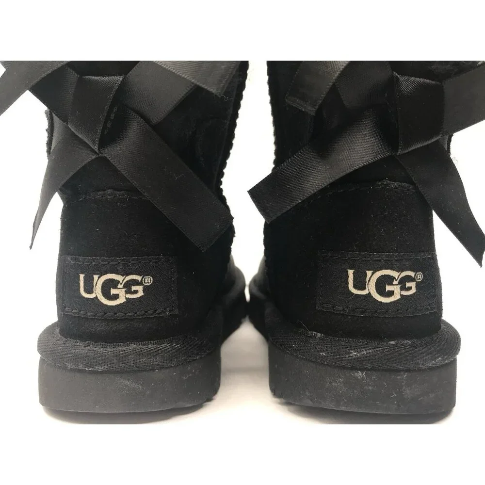 UGG Toddler Girl Bailey Bow II Boots Size‎ 7 Black Suede Sheepskin Pull On